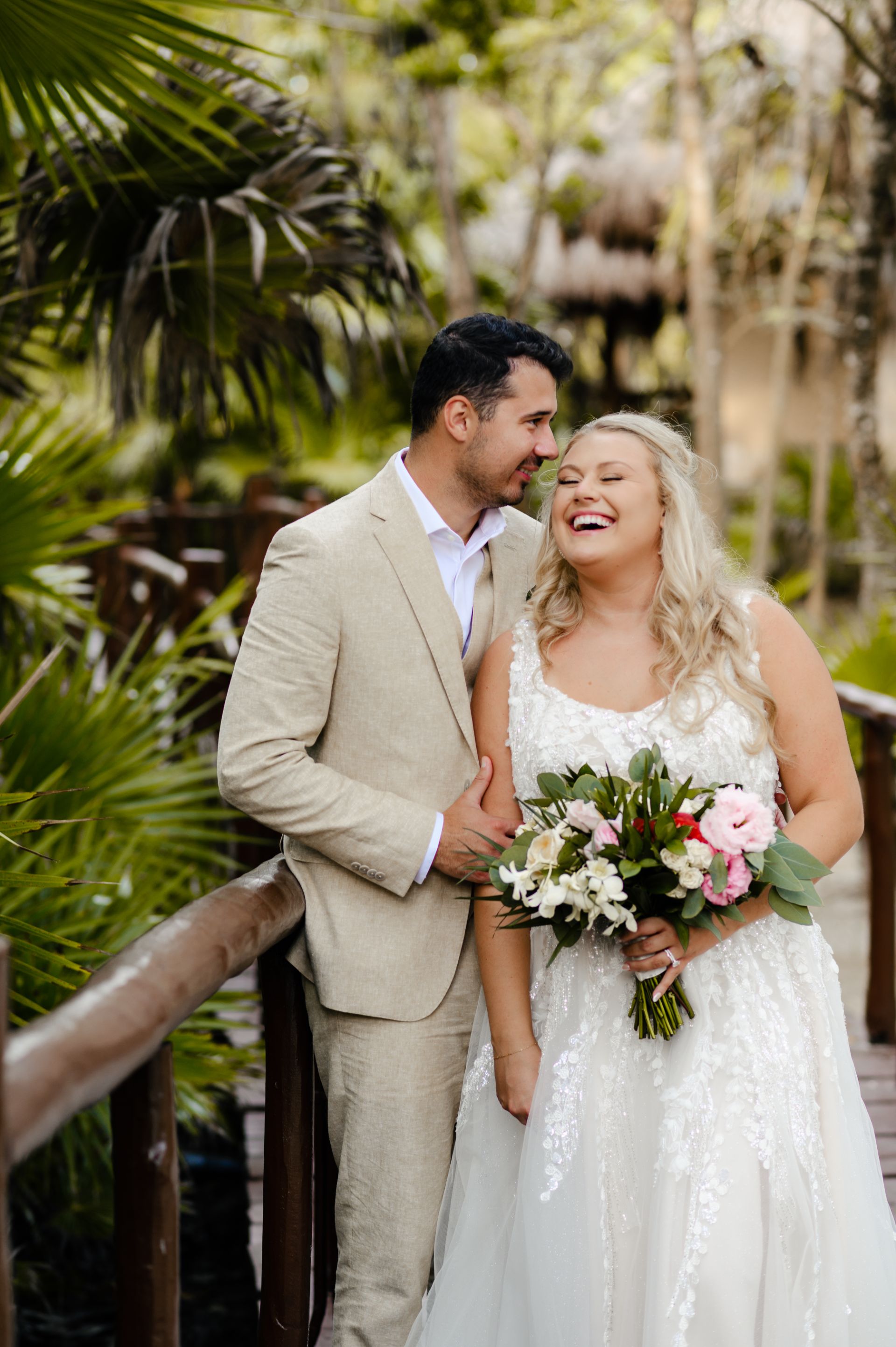 Hanna & Alex destination wedding photography at White Sands in Mexico